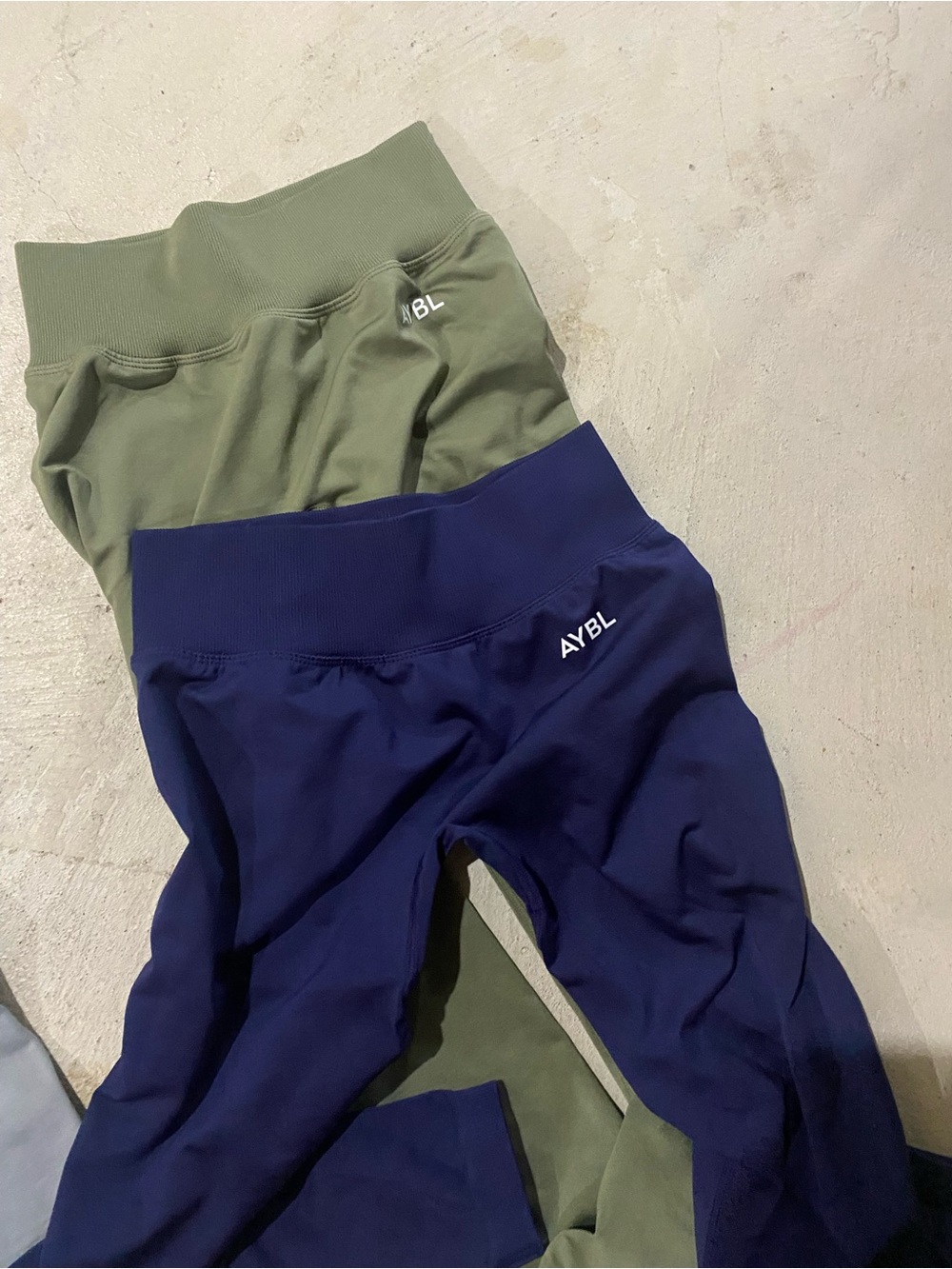AYBLwomens Leggings in Olive Green & Navy